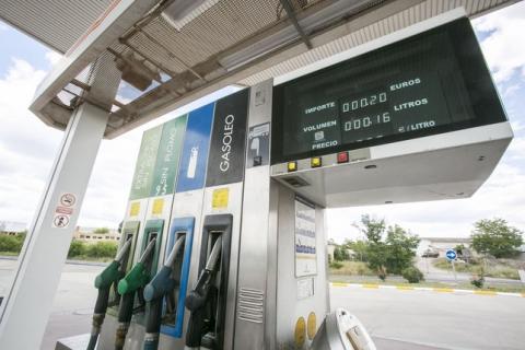 La Junta ofrece ahora un «trato personal» en toda gasolinera